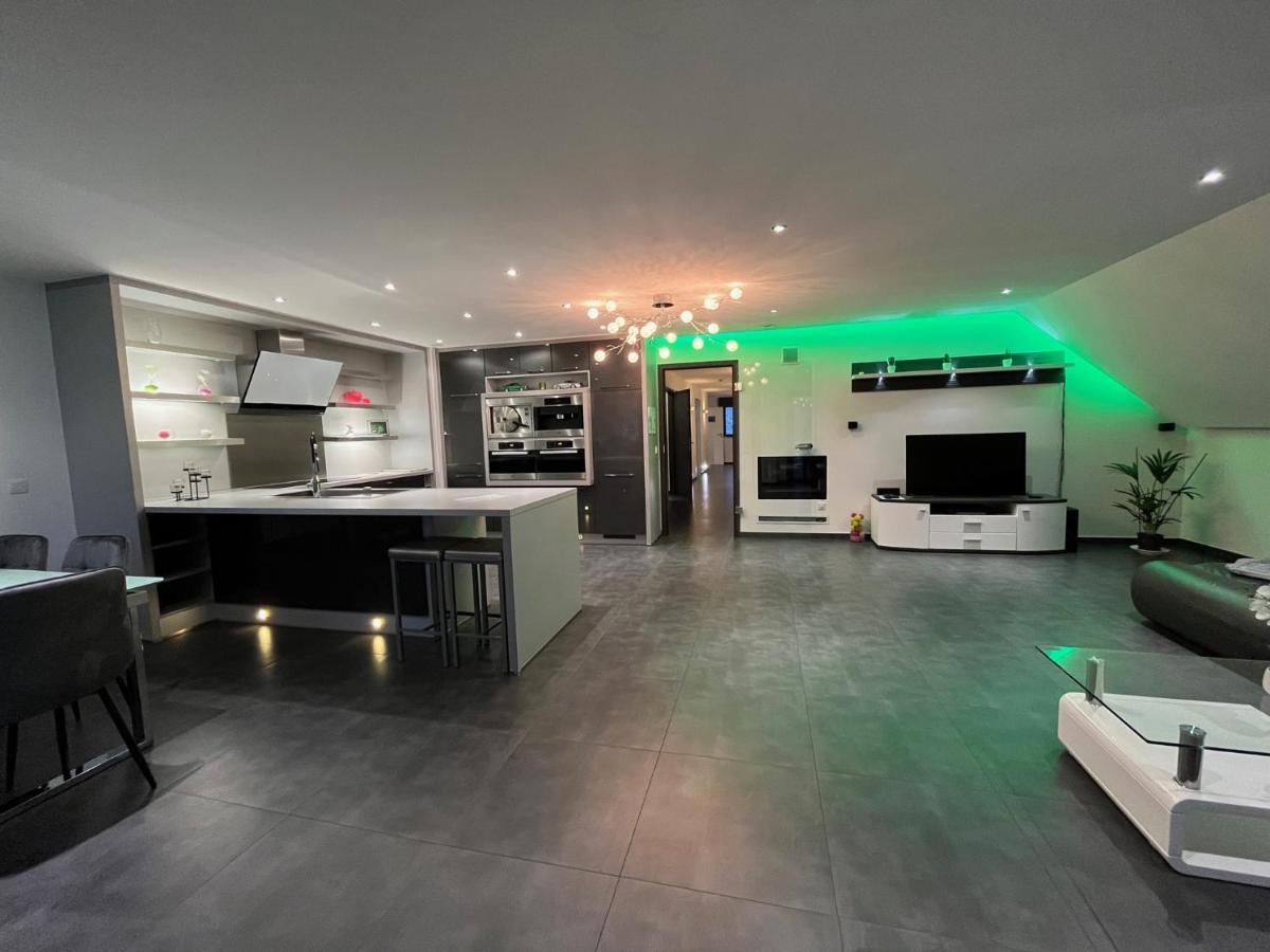 Apartmán Loft De Prestige Au Pied Du Circuit Francorchamps Exteriér fotografie